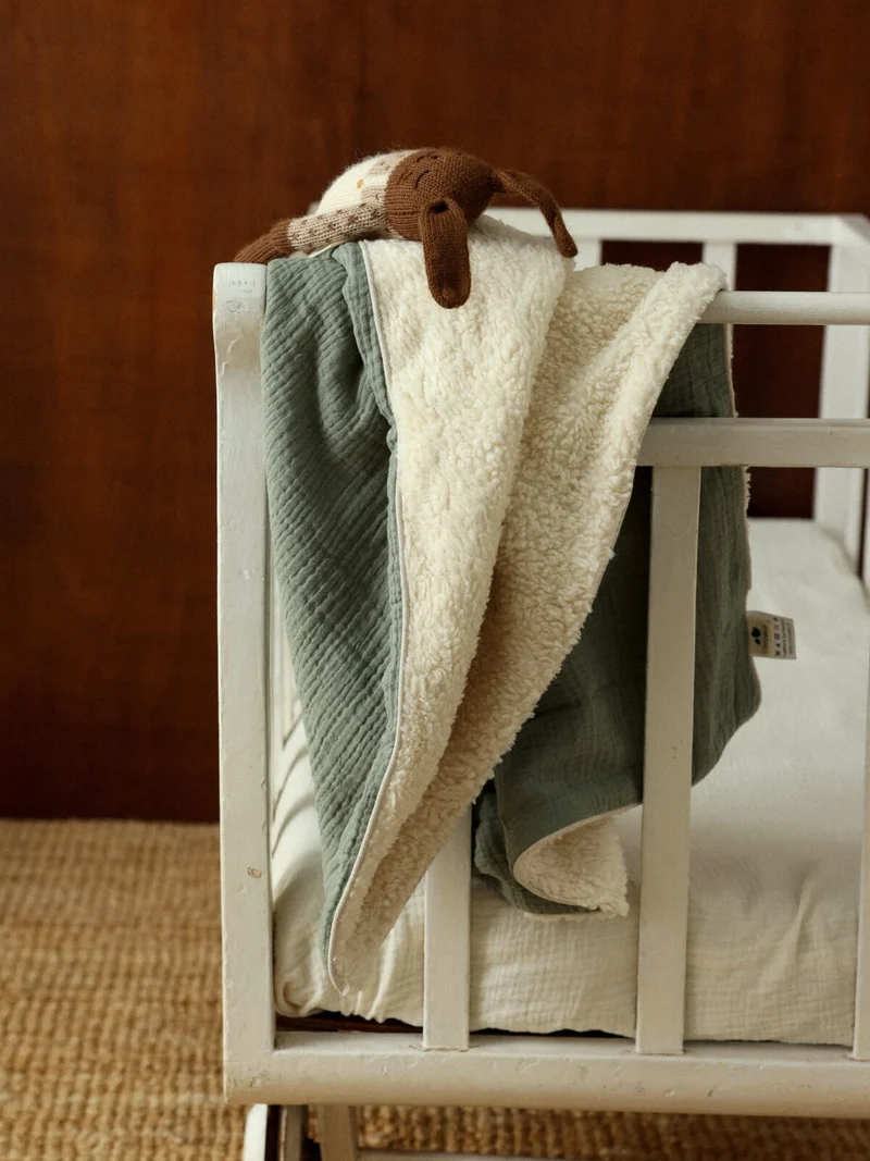 Couverture bébé personnalisée VERT SAUGE