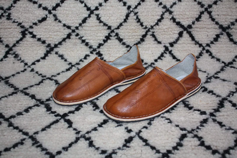Babouches CUIR Camel avec Talons - Fabrication Marocaine 100% FAIT MAIN - Homme & Femme - Du 35 au 45 -