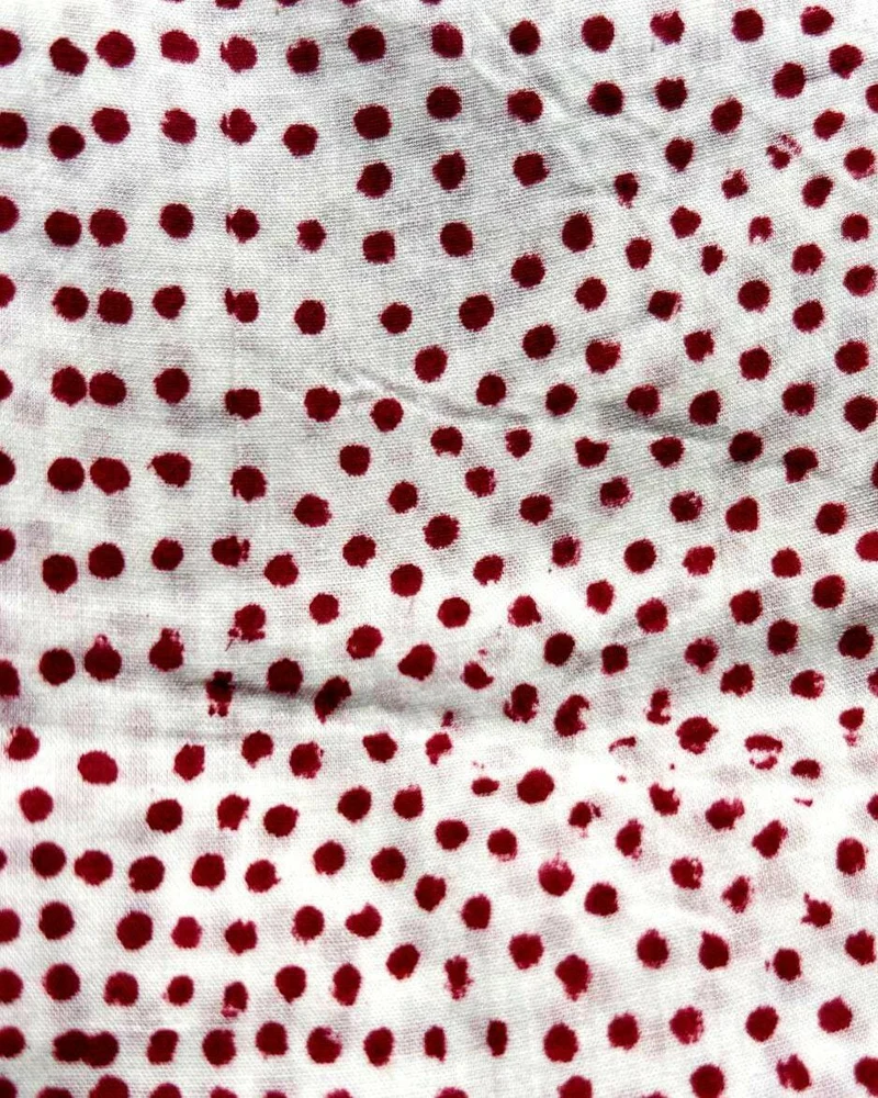 Taie d'oreiller Lina 2-pack, Blanc à Petits Pois Rouges