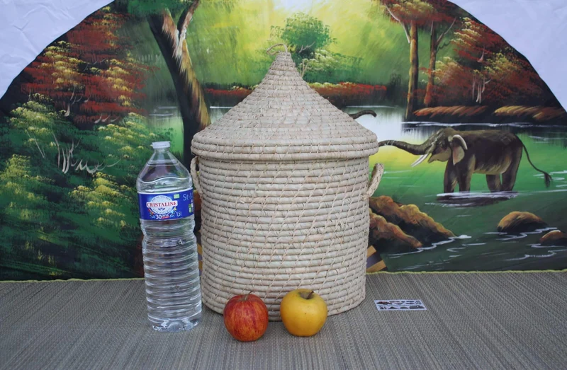Panier à linge Rond - TRESSÉ MAIN en RAPHIA - Corbeille osier paille rotin - Chapeau Pointu