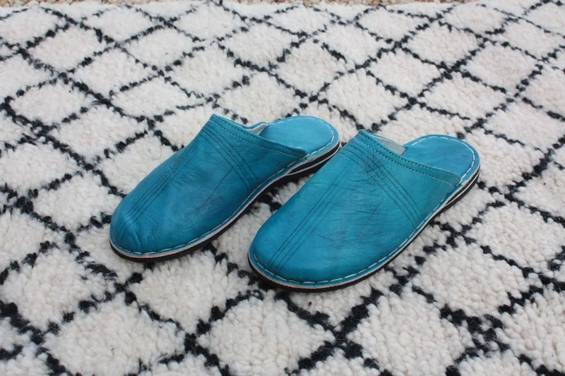 BELLES BABOUCHES en Cuir TURQUOISE - Fabrication Marocaine 100% Artisanale - Homme & Femme - Du 34 au 45 -