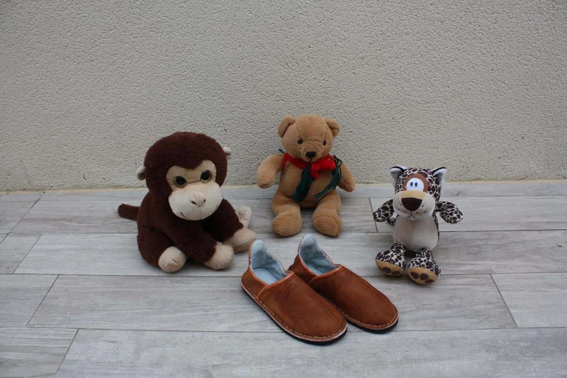 BABOUCHES ENFANT en CUIR Camel - Fabrication 100% Artisanale - Du 23 au 35 -
