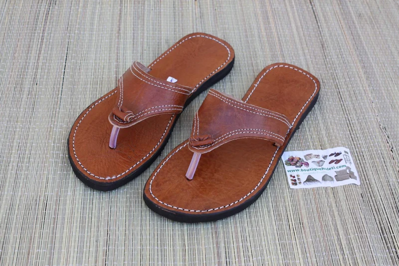 Sandales type Tongs - Homme & Femme - SUPERBE CUIR MARRON - Fait Main - Confort Qualité - Du 36 au 47