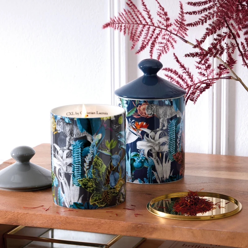 Bougie parfumée en pot de porcelaine - Zanzibar Gris foncé - Poudre de saffran - durée de combustion 65h - 315 g