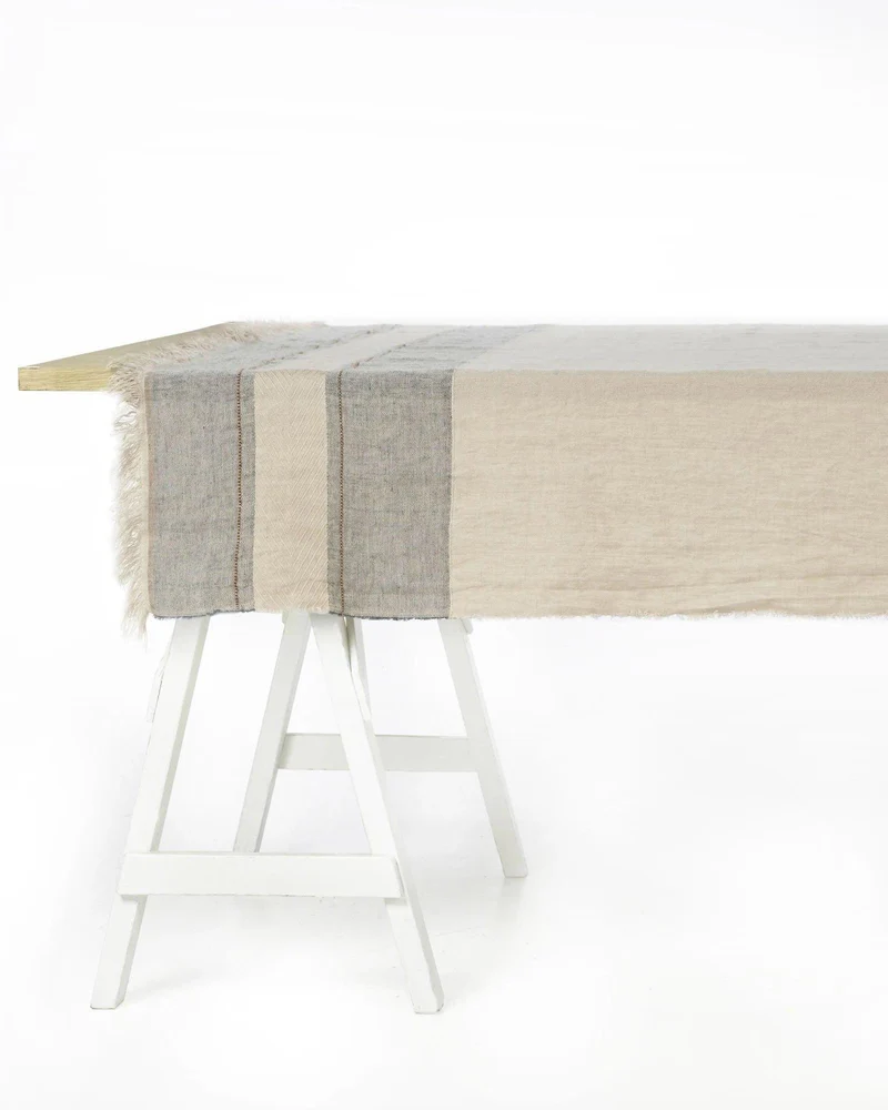 Nappe de table, Ioulida