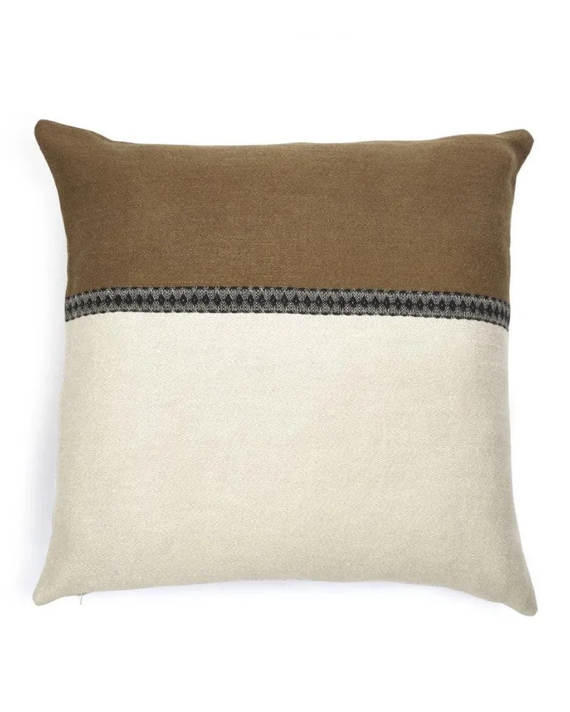 Housse de coussin, Etienne