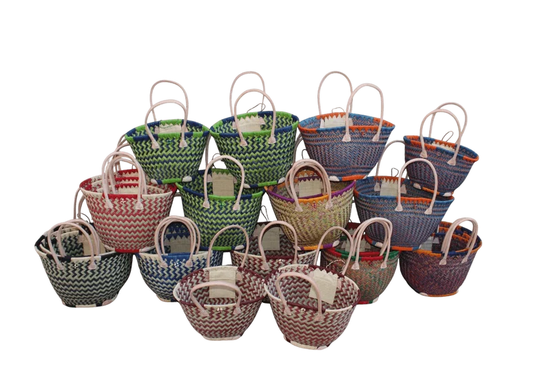 Panier en paille Madagascar artisanal – Cabas rond tressé main avec anses cuir – Sac marché & plage – Plusieurs tailles et coloris
