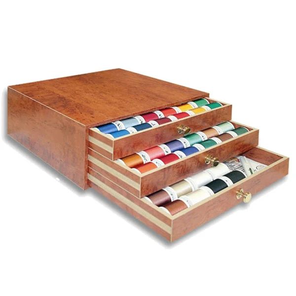 Coffret de fils à broder Madeira Rayon n°40 1000m x124