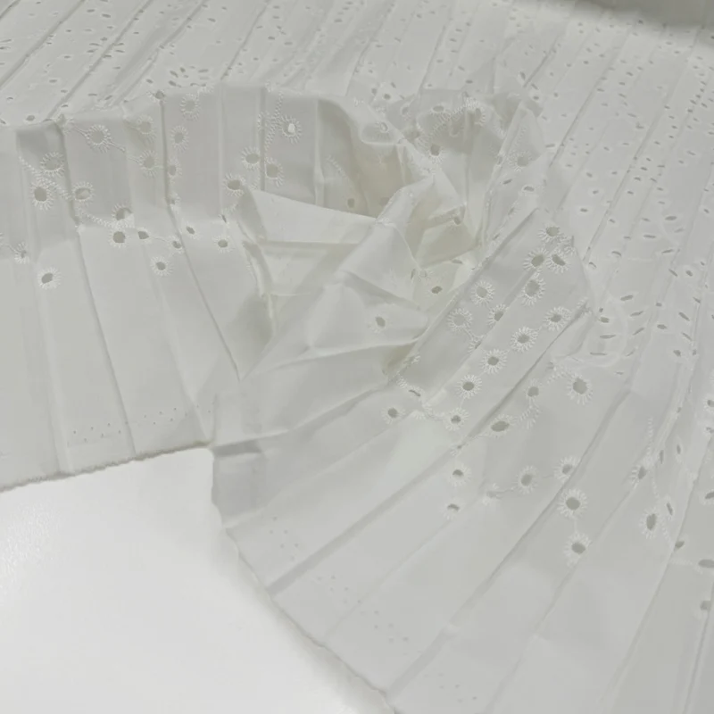 Tissu Brodé, Broderie anglaise Plissé, Coton - Muggia