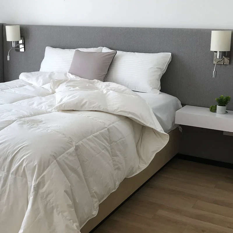 Couette Hôtel luxueux en duvet d'oie blanc canadien - légère
