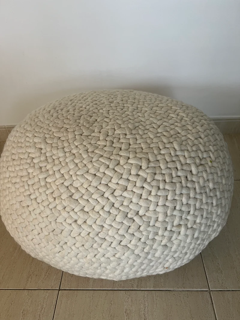 POUF GALET pure laine Ecru