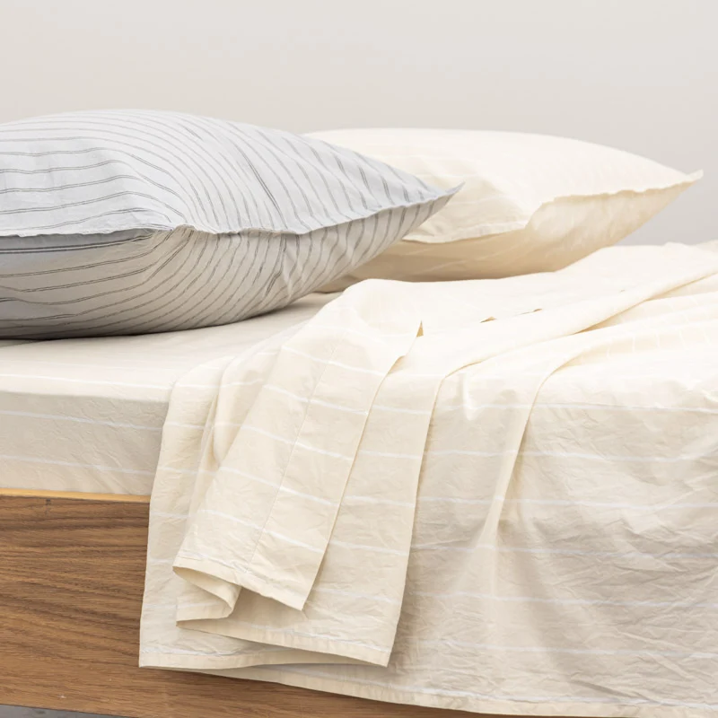 Drap plat en percale de coton lavé 300 fils • Rayures beiges blanches