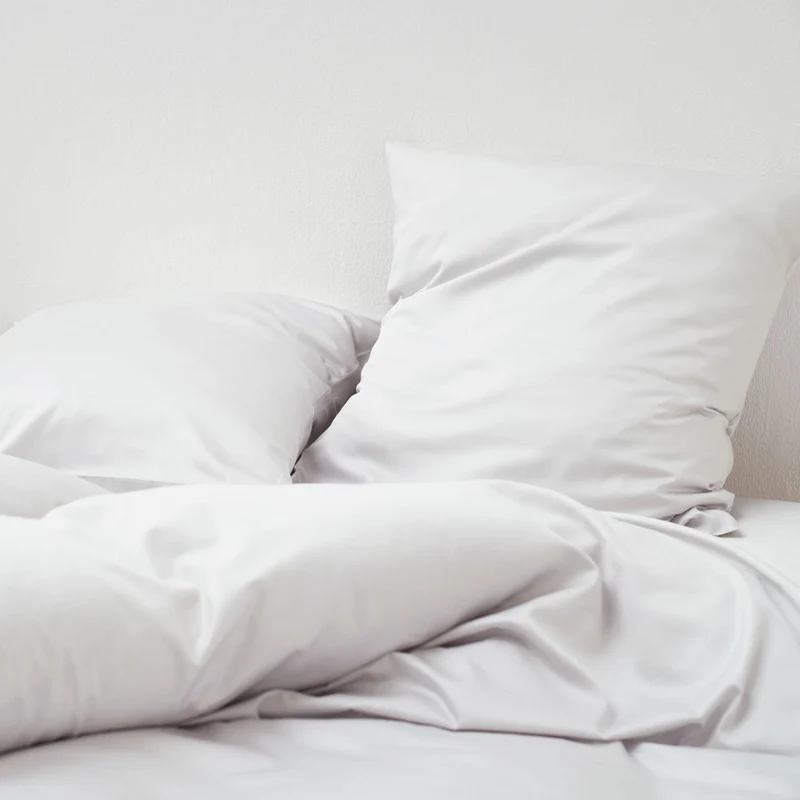 Drap housse en satin de coton égyptien 300 fils • Gris Galet